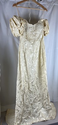 Jessica McClintock Vintage Ivory Wedding Gown. Size 10. Needs TLC