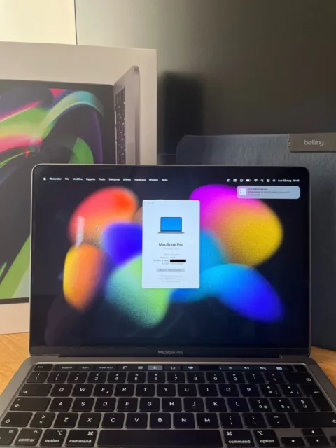 Apple MacBook Pro 13" (256GB SSD, M1, 8GB) Laptop - Grigio siderale -...