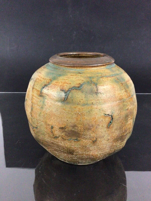 Vase boule en grès signature à identifier 4