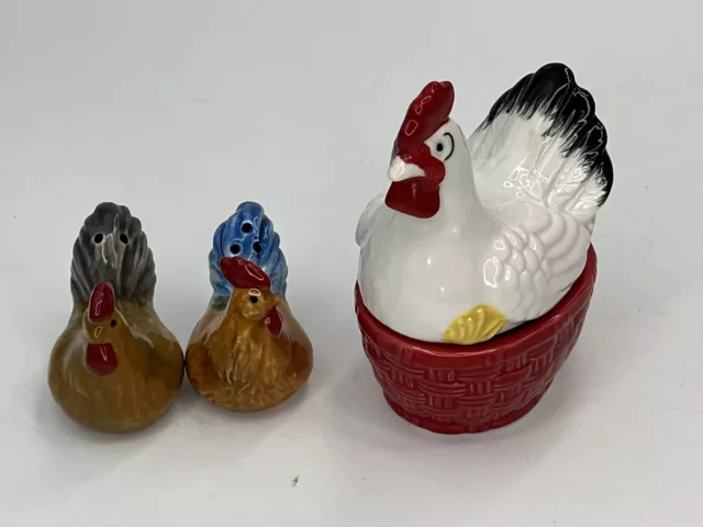 Cracker Barrel Mini Chicken & Rooster Salt & Pepper Shakers & Hen on a basket