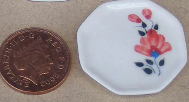 Rouge Céramique Floral Plaque 3cm Maison de Poupées 1:12 Poupées Échelle RF5a