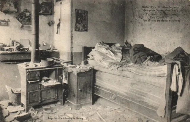 CPA 54 - NANCY (M. and M.) - Room interior at 57 Clodion Street. Bombardment