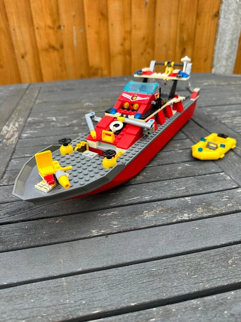 LEGO CITY Fireboat ref 60109 from 6 years old