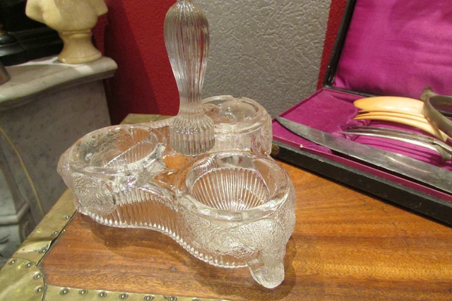 Paire De Serviteurs De Table Anciens - Salières Poivrières En Métal Argenté