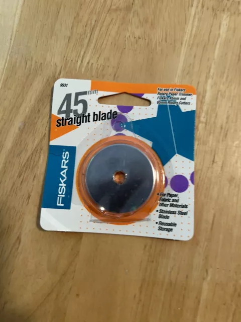 Fiskars Rotary Paper Trimmer 45 mm Straight Blade Cutter Replacement Blade 9531 Fiskars Rotary Paper Trimmer 45 mm Straight Blade Cutter Replacement Blade 9531