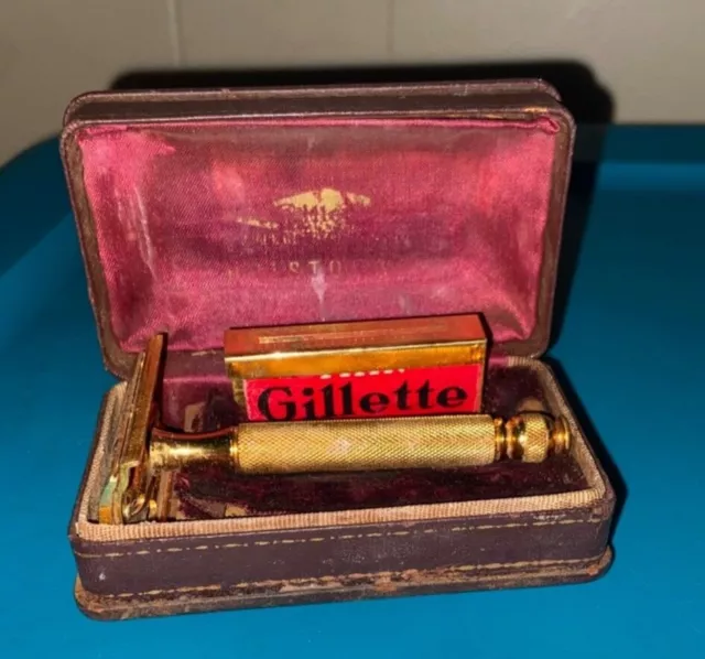 Antique Vintage Gold Tone  Gillette Safety Razor w/ Case and Blades