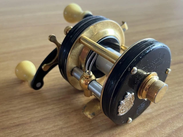 【SEAL限定商品】 Ambassadeur Deluxe C 5000 ABU Heddon $873.03 50 Balsa リール