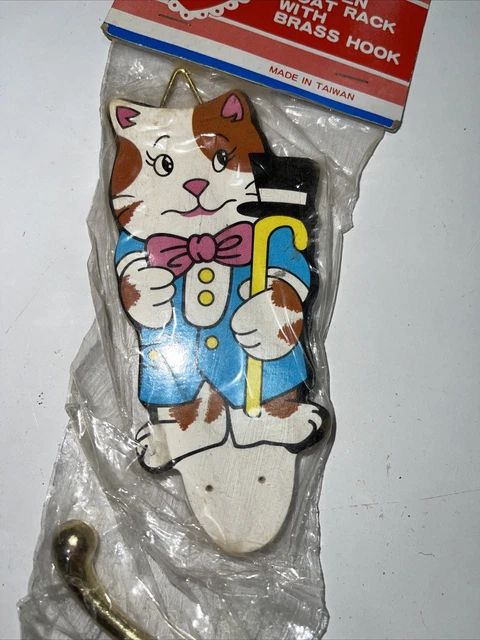Vintage Cat Coat Rack With Brass Hook Cat With Top Hat (2-256)