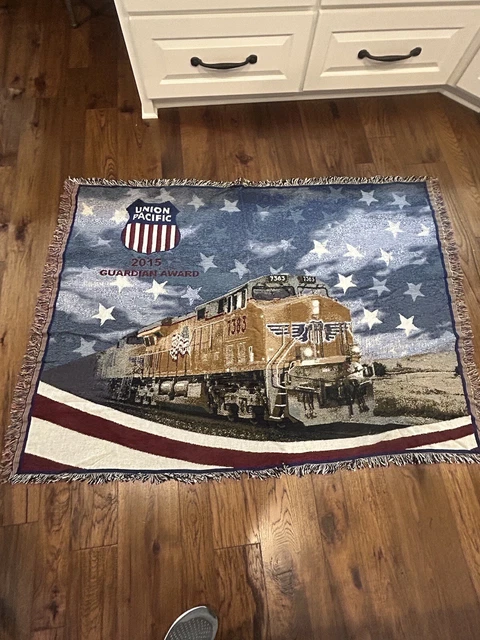 2015 Guardian Award UNION PACIFIC RAILROAD Throw Blanket 49” x 69” New In Pack