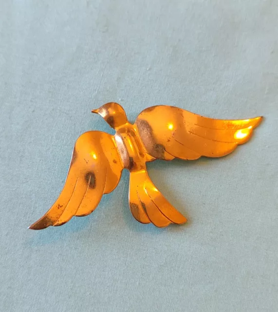Vintage Flying Bird Swallow Dove Pin Brooch Gold Tone Open Wings Avian