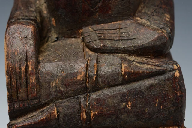18th Century, Shan, Antique Tai Lue Burmese Wooden Seated Buddha 4
