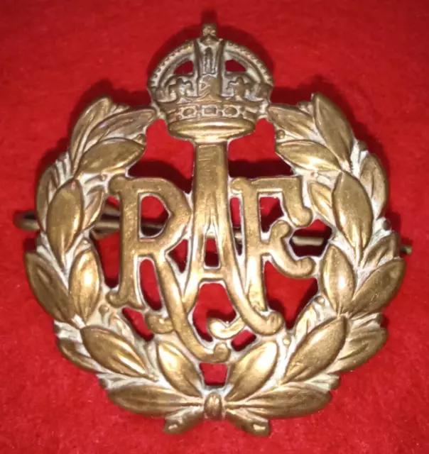 The Royal Air Force KC Cap Badge - WW2, with slider pin