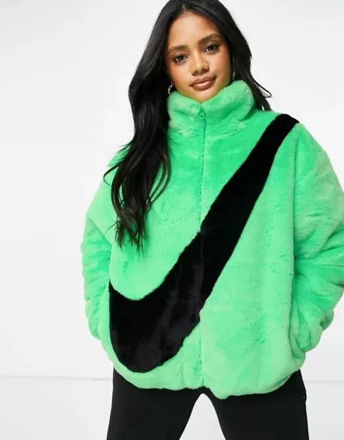 Nike swoosh top green jacket