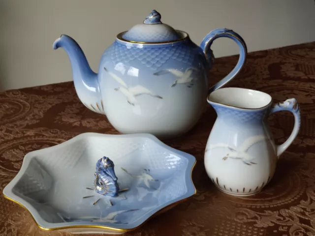 Bing Grondahl Seagull Set Teapot 238 Creamer 189 Tray 217 B &G Denmark Porcelain