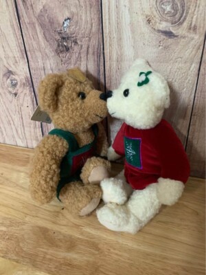Hallmark Kiss Kiss Mistletoe Bear 10" Plush  Stuffed Animal Christmas Lot Of 2