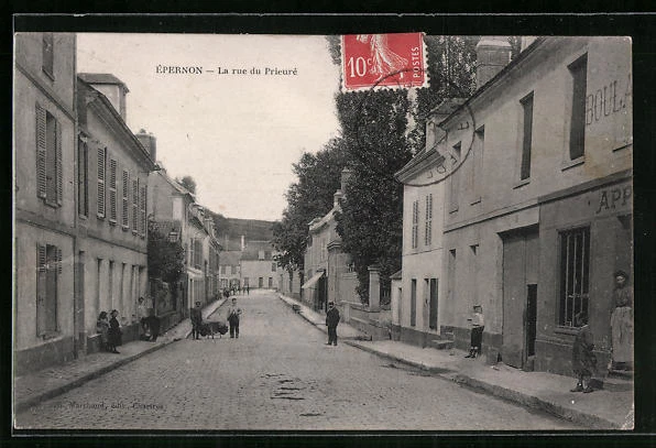 CPA Épernon, La rue du Prieuré