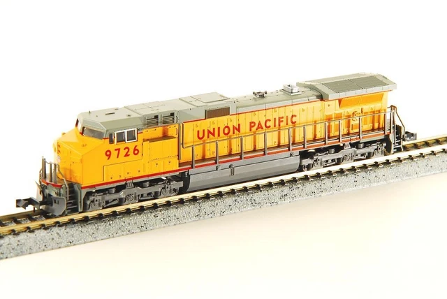 KATO N-Scale #176-3305 GE C44-9W UP #9726 Union Pacific made in Japan Rare