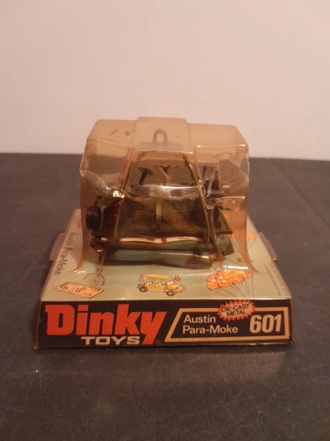 dinky toys militaire AUSTIN PARA-MOKE 601 + boite origine +notice