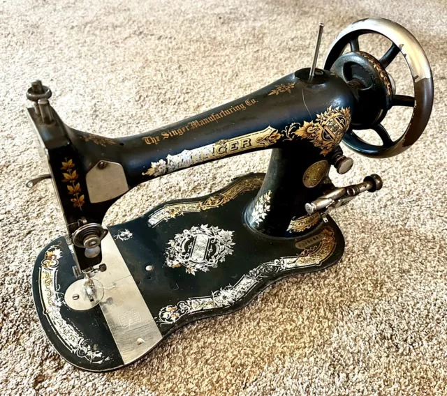 1891 Singer Treadle Sewing Machine Head Fiddle Bed w/Bobbin 100608371