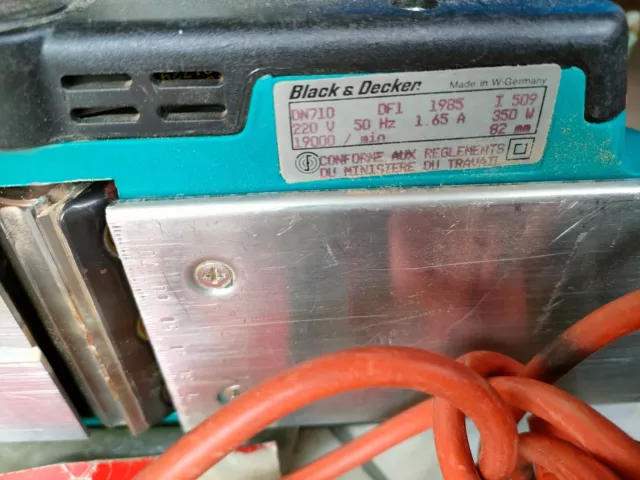 rabot electrique Black et Decker type DN710 2