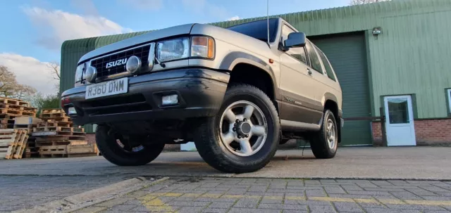 Isuzu Trooper 3.1 citation spares or repairs 2