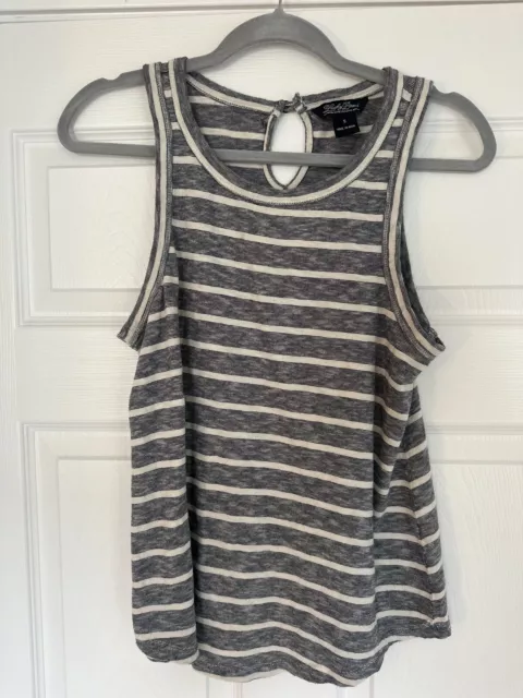 womens lucky brand top size small￼
