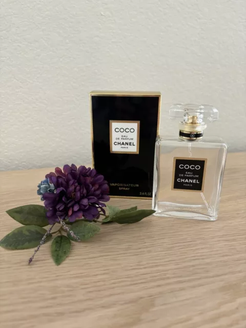 Chanel Coco Noir - Mini perfume bottle; CC08