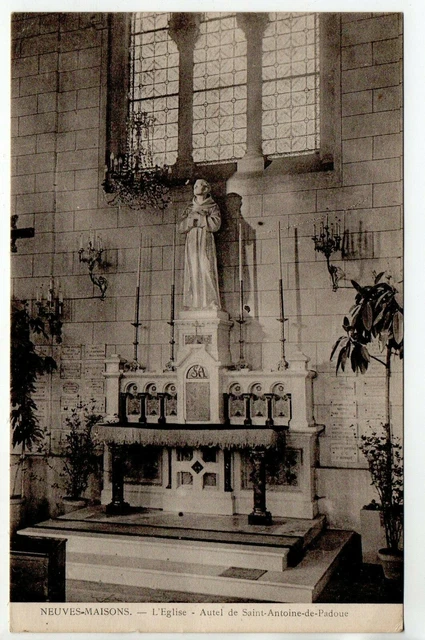 NEUVES MAISONS - Meurthe et Moselle - CPA 54 - L' église autel de St antoine