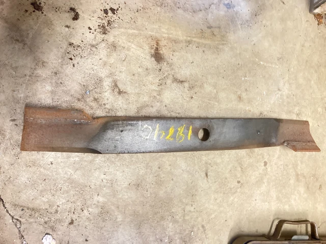 Woods welded fin finish mower blade part # 18740
