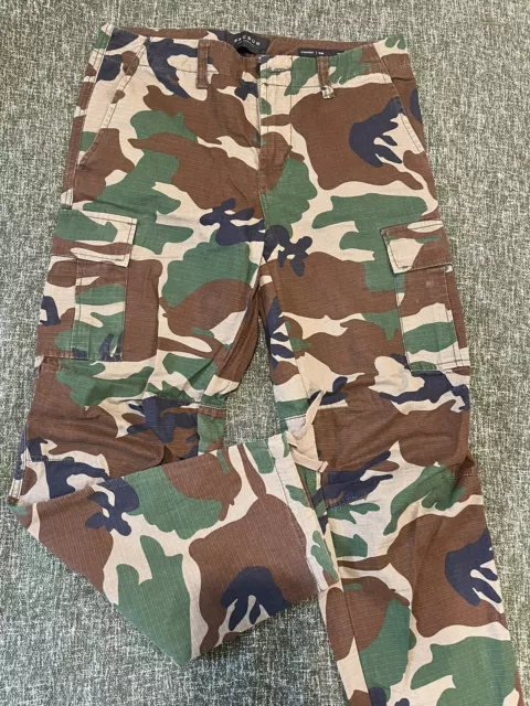 PacSun Cargo Camouflage Pants Men - Straight Leg Size 30 Waist