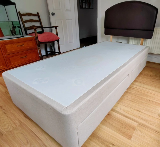 SINGLE SEALY DIVAN Bed with Emma Mattress and Headboard £50.00