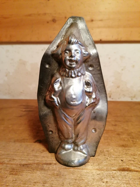 alte schöne Schokoladenform chocolate mold