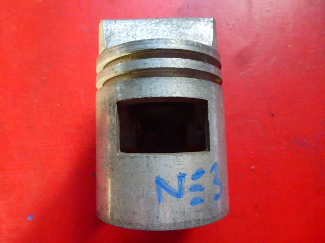 Piston Moteur AMC Diamètre 53.5 Mm - Neuf De Stock Ancien (New Old Stock), Origine France