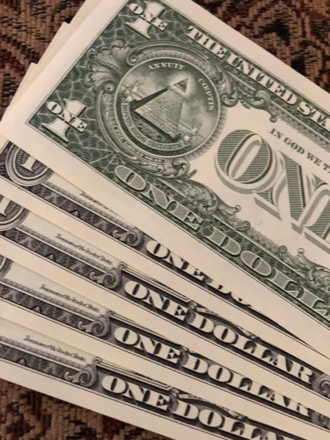 FIVE (5) ONE DOLLAR $1 Notes out of SERIES 2017 - BEP PACK UNCIRCULATED CRISP