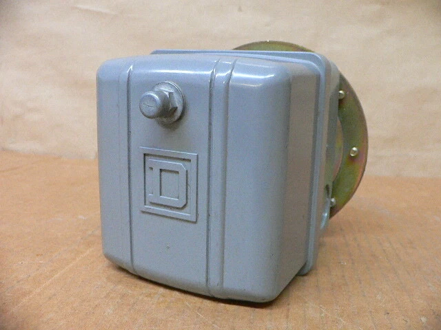 Square D 9016GVG1J13 Vacuum Switch