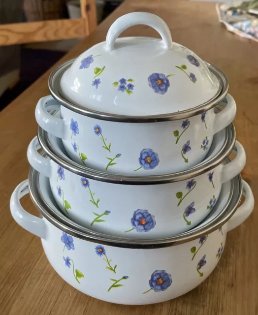 Lightweight Decorative Tin Casserole Dishes