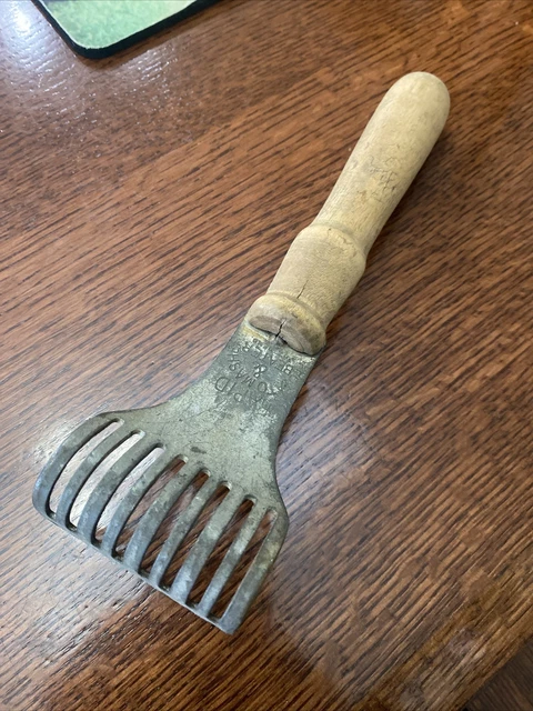 Vintage Rapid Potato Masher & Beater with Wood Handle Farmhouse Primitive