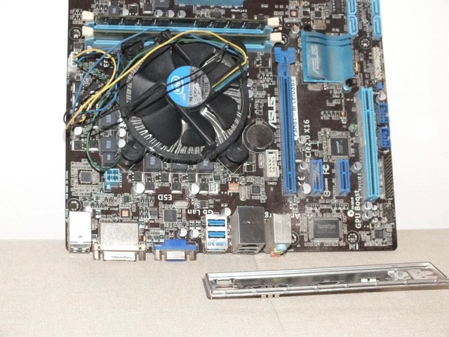 Carte Mère ASUS P8H61-MLX3 PLUS R.0 - MicroATX, Socket LGA 1155, DDR3, Occasion En état Opérationnel