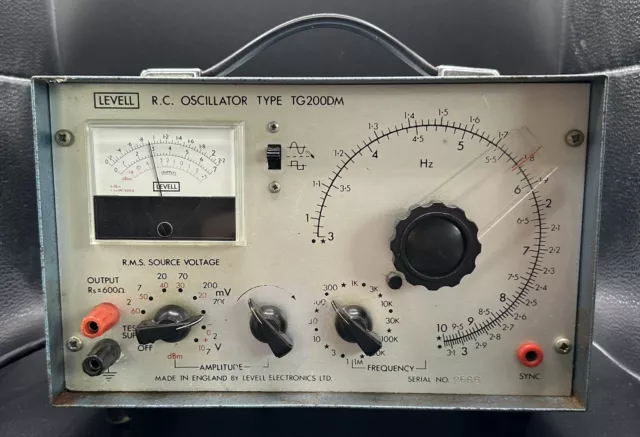 Vintage Levell RC Oscillator Type TG200M