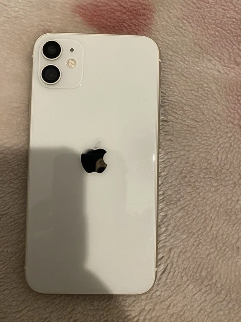 Apple iPhone 11 - 64GB - White (Unlocked) A2221 (GSM)