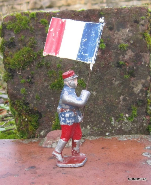 QUIRALU CAVALIER SAINT CYRIEN PORTE DRAPEAU / jouets anciens EUR 75,00 - FR