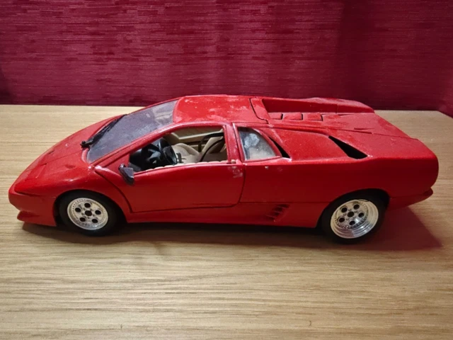 Maquette Polistil 1/16 – Lamborghini Diablo Rouge – Voiture Miniature De Collection