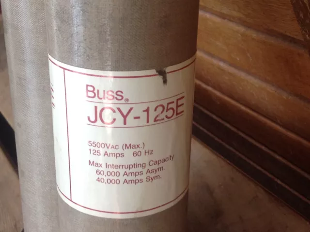 Fusible Cooper Bussmann JCY-125E 125A, 5500 VAC (plusieurs disponibles) 2