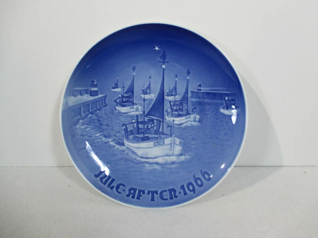 Bing Grondahl Jule After Vintage 1966 Plate Home For Christmas Sailboats Harbor