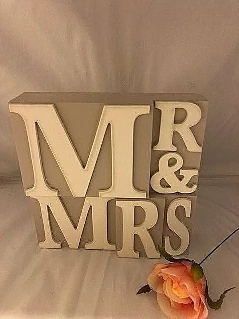 Mr & Mrs Decorative Wooden Block Plaque Sign Wedding Day Gift Table Setting