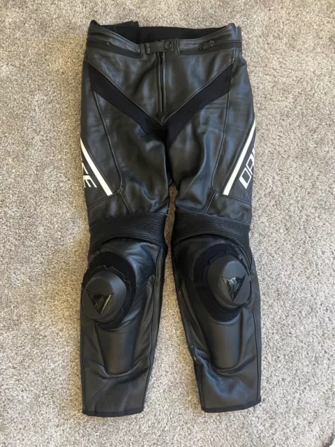 Dainese women leather motorcycle pants protective gear Italian size 46 (M)  black