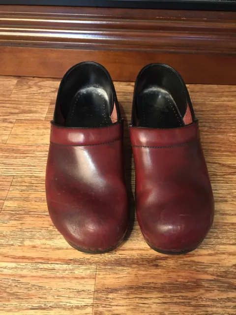 Dansko Red Leather Slip On Clogs Womens EU 41 US 10.5-11