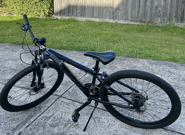 Avanti black thunder mountain bike price new arrivals