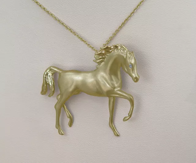 Beautiful Solid 14K Gold Equestrian Horse Pendant Matte Finish VS1 Diamond