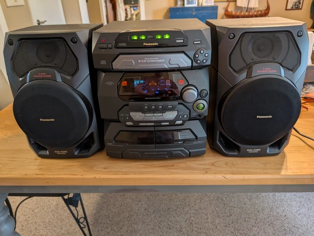 PANASONIC SA-AK17 -- Vintage 5 CD Changer Radio Dual Cassette Deck